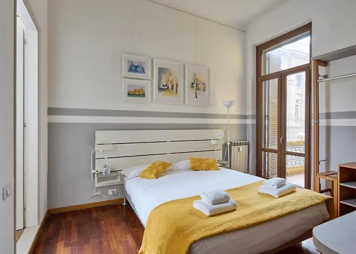 Artist Nadia's apartment in Porta Vercellina